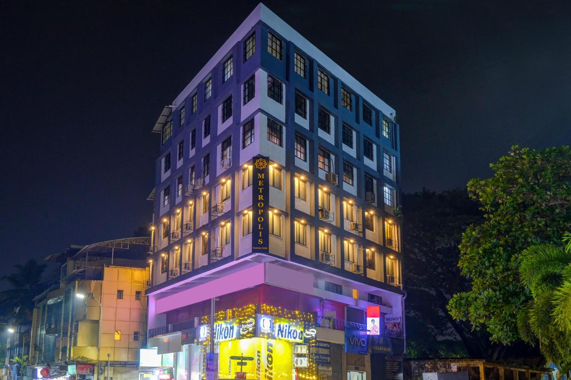 Metropolis Business Hotel ปณชี ภายนอก รูปภาพ